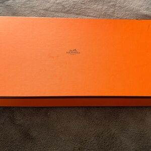 Hermes Box 14.5x7.25”